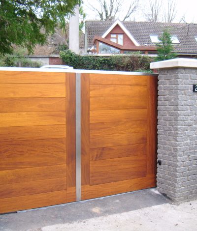 External Sliding Motorised Driveway Gate